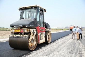 Dow and DEEP C successfully complete the first asphalt road using recycled plastics in Vietnam